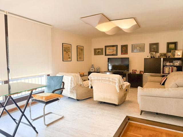 Piso En venta en Centre, Figueres photo 0