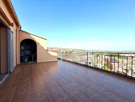 Piso-Ático con terraza en Figueres. photo 0