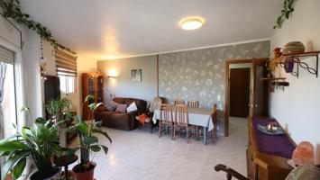 Piso En venta en L\'Eixample, Figueres photo 0