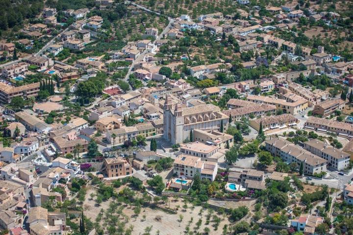 Unifamiliar Pareada En venta en Calvià Pueblo, Calvià photo 0