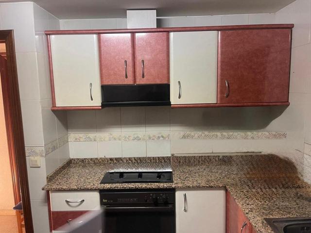 Oportunidad única en Alicante: piso amplio con patio y excelente ubicación photo 0