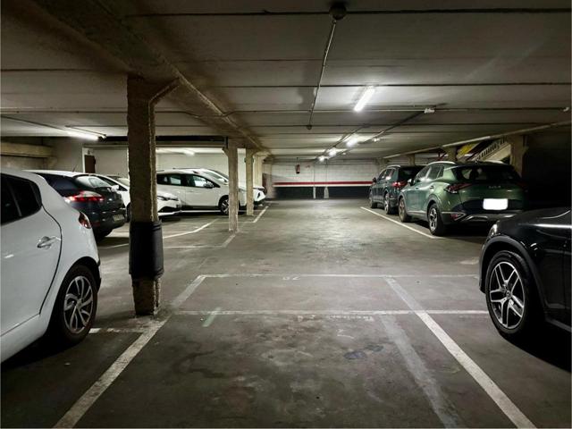 PLAZA DE PARKING EN VENTA photo 0