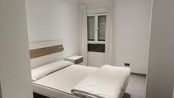 HABITACIÓN EN ALQUILER FUNCIONARIOS photo 0