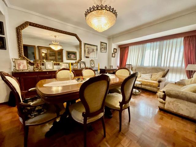 Excelente piso en el centro de Cuenca. photo 0