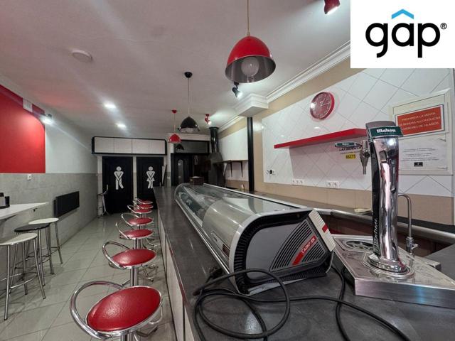 BAR EN PERFECTO ESTADO CON LICENCIA EN ALQUILER photo 0