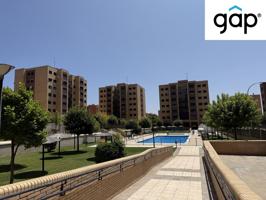 SE VENDE PISO EN PERFECTO ESTADO CON PISCINA, PLAZA DE GARAJE Y TRASTERO photo 0