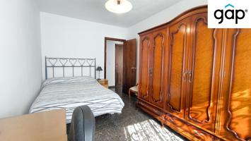 HABITACIONES EN ALQUILER. CALEFACCIÓN INCLUIDA. photo 0