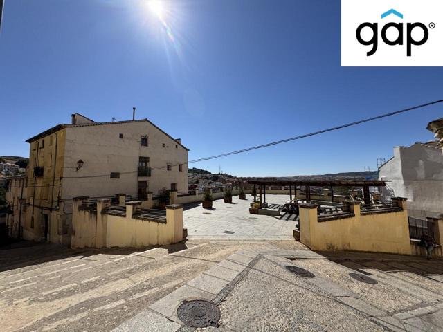 OPORTUNIDAD EN EL CASCO ANTIGUO CON LAS MEJORES VISTAS DE CUENCA photo 0