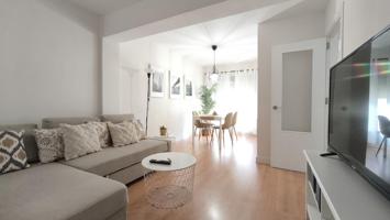 IMPECABLE PISO EN ALQUILER. ZONA CENTRO. photo 0