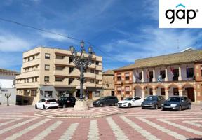 PISO CON TERRAZA, TRASTERO Y GARAJE. PLAZA ESPAÑA. photo 0