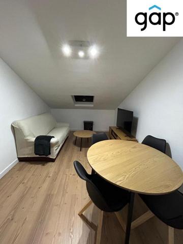 PISO RECIEN REFORMADO EN PLENO CENTRO photo 0