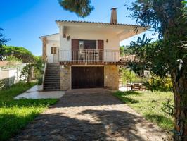 Casa individual con jardín privado zona Puig Sec photo 0