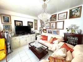 Amplia Vivienda de 4 habitaciones photo 0