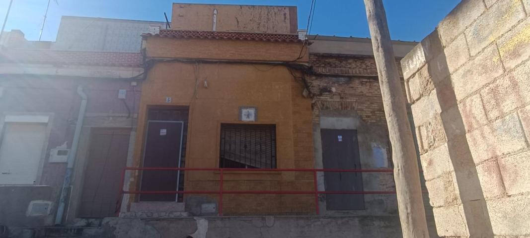 OPORTUNIDAD, SE VENDE CASA EN SANTA LUCIA. photo 0