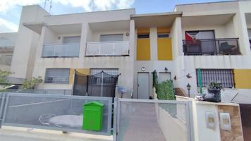 OPORTUNIDAD, SE VENDE CHALET ADOSADO EN LIBRILLA photo 0