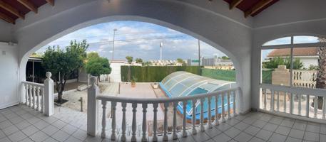 IMPRESIONANTE CHALET INDEPENDIENTE EN LOS BALCONES photo 0