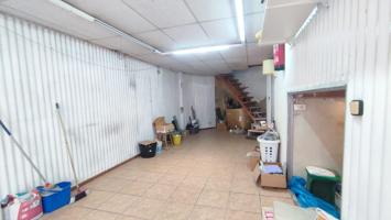 ¡¡LOCAL EN VENTA CON PATIO!! photo 0
