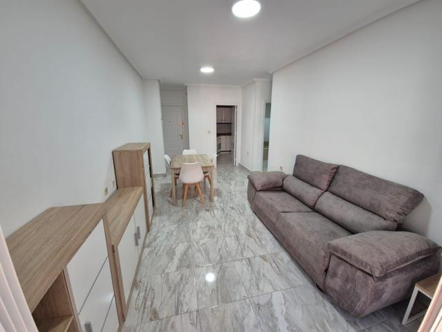 Apartamento 2 dormitorios con terraza y piscina comunitaria, excelente ubicación photo 0