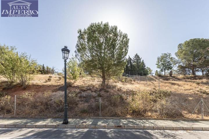 PARCELA 610 M2 EN CORTIJO DE LA LUZ, OTURA. photo 0