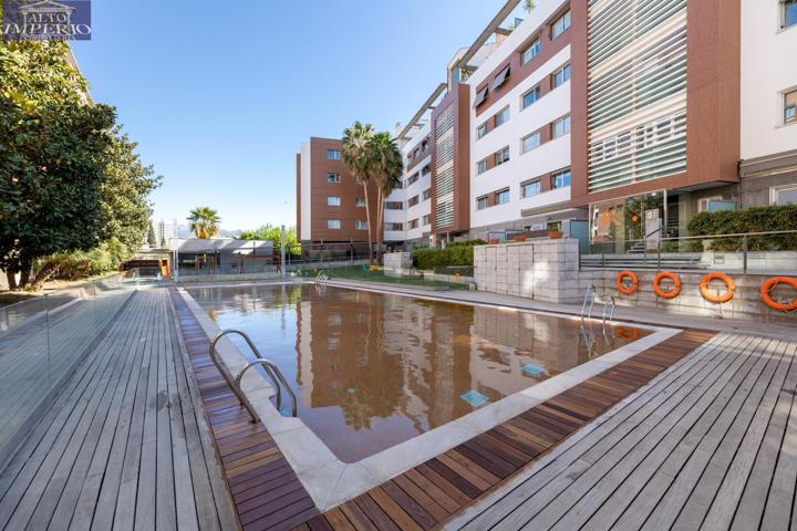 Venta de piso con piscina comunitaria en Armilla (Zona Campus de la Salud) photo 0