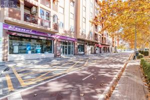 SE VENDEN DOS ESPECTACULRES LOCALES COMERCIALES photo 0