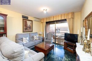 Piso En venta en Constitucion, Granada photo 0