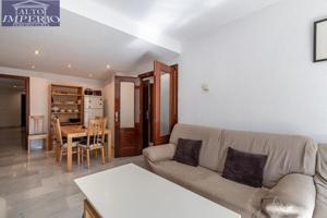 ¡¡Fantástico piso de 7 habitaciones en Bola de Oro!! photo 0