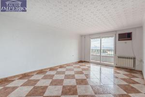 Estupendo piso en Calle Arabial, junto Hipercor. photo 0