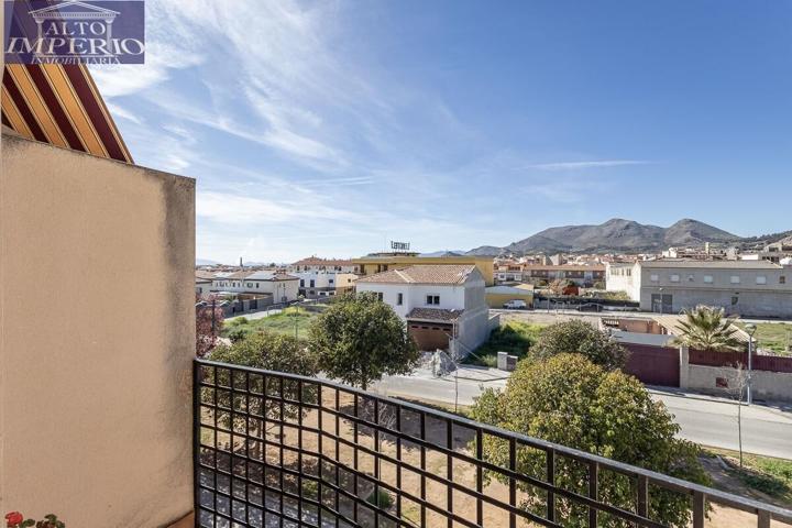 ¡MAGNIFICO PISO CON BALCÓN, VISTAS DESPEJADAS, GARAJE Y TRASTERO EN ATARFE! photo 0