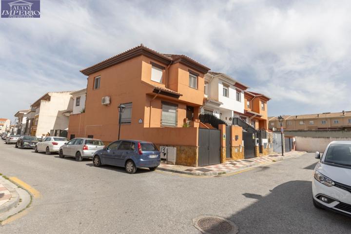 Estupenda casa en churriana photo 0