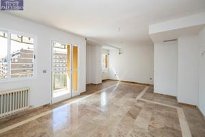 🏡 VENTA DE PISO EN PLAZA EINSTEIN – GRANADA 🎓 photo 0