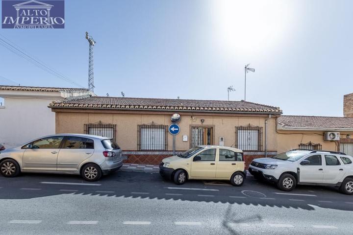 Oportunidad en La Zubia!! photo 0