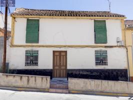 Casa junto al ayuntamiento de Pinos Puente photo 0