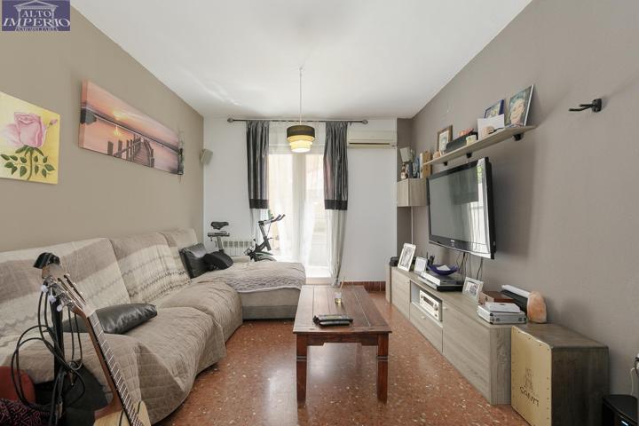 ¡No Dejes Escapar Esta Casa en Otura! Espacio, Comodidad y Precio Increíble photo 0