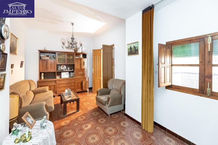 Venta de casa a reformar en el Padul (Granada) photo 0