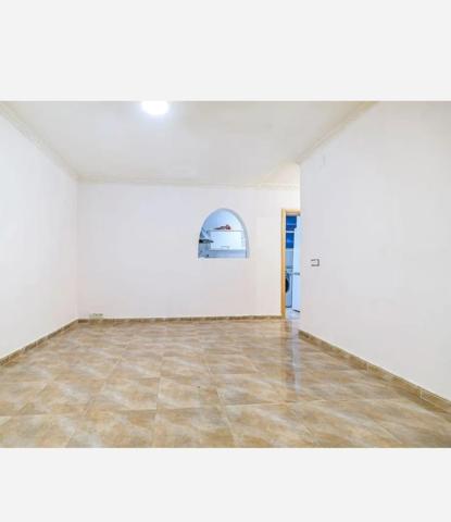 🌊 Vive a 5 Min de la Playa y del Aeropuerto – Piso en Viladecans de 3 Hab y 2 Baños photo 0