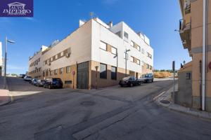 Oportunidad en Las Gabias ; Vivienda lista para entrar a vivir. photo 0