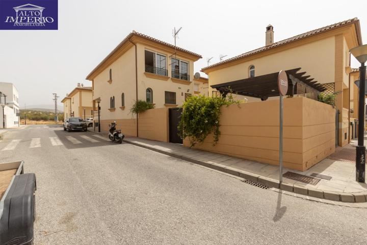Exclusiva casa independiente en El Chaparral, Albolote. Una joya en una de las zonas más demandadas. photo 0