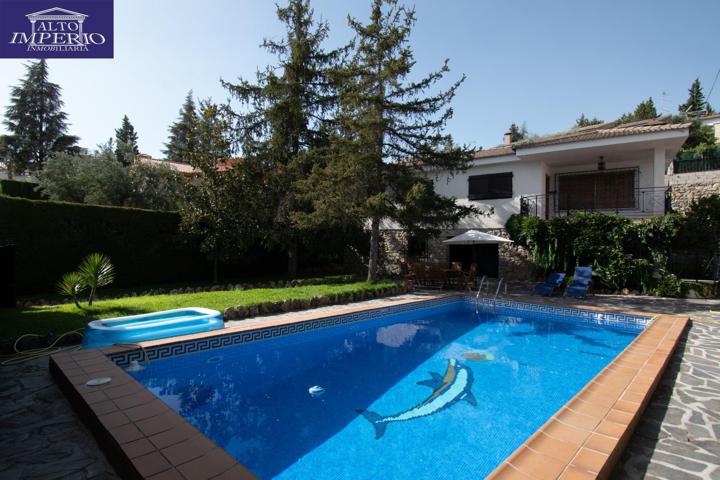 Preciosa casa con piscina privada en Urbanización Molino Alto photo 0