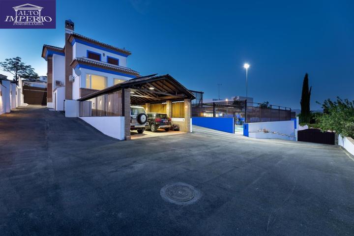 ESPECTACULAR CHALET EN EL CAMPO DE GOLF DE LAS GABIAS photo 0