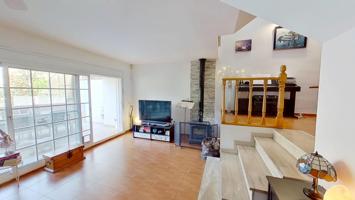 Chalet adosado en venta en Can Bou photo 0