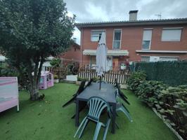 Unifamiliar adosada - Olot photo 0