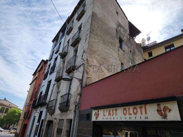 Unifamiliar adosada - Olot photo 0