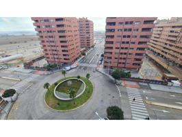 Piso en venta en Urbanización El Quiñón photo 0