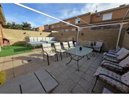 Chalet adosado en venta en Casarrubuelos photo 0