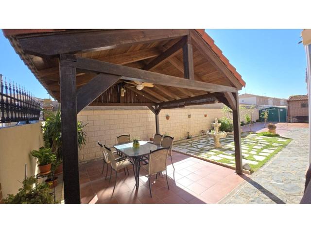 Casa en venta en Magán photo 0