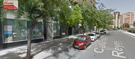 Se vende magnifico local zona, junto a Carrefour Gran via photo 0