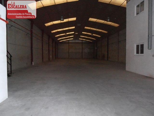 Magnifica nave industrial en polígono de Castalla photo 0