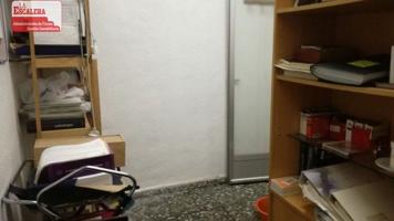 Se vende local a pie de calle photo 0