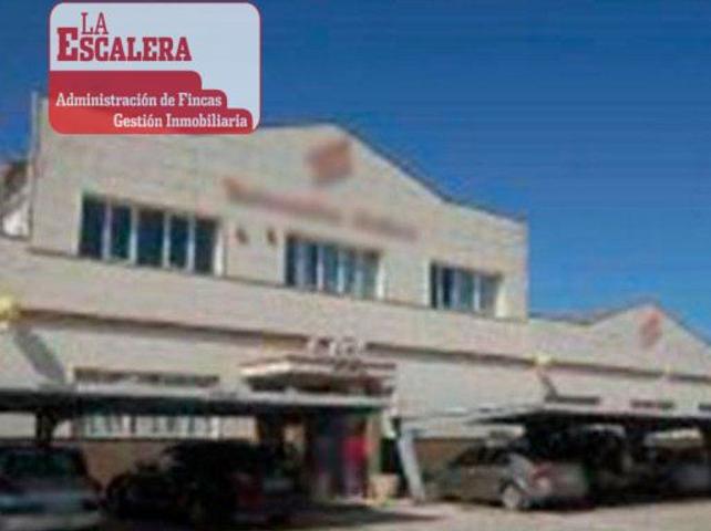 Magnifica nave industrial de 4000m2 photo 0